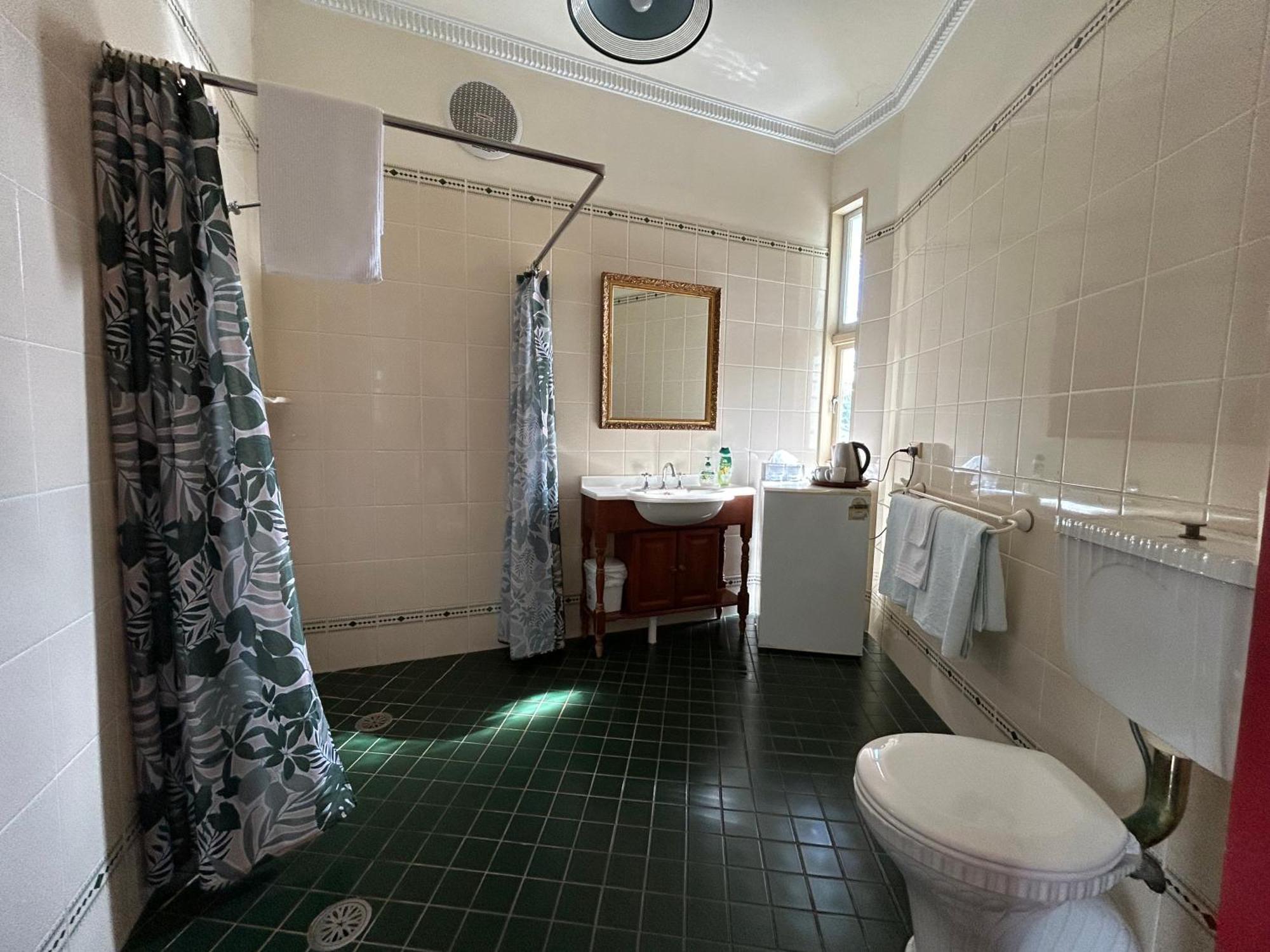 ליסמור Melville House Bed And Breakfast מראה חיצוני תמונה